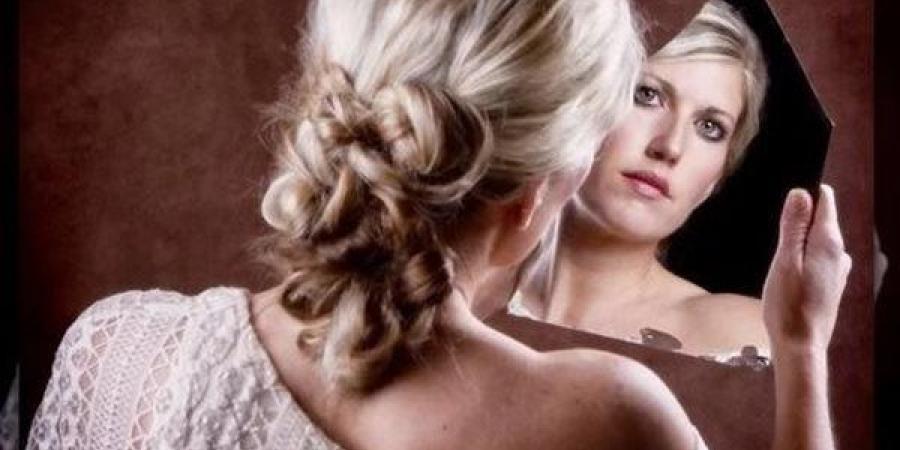 أحلامك تفضحك.. تفسير رؤية المرأة في المنام ودلالاتها النفسية