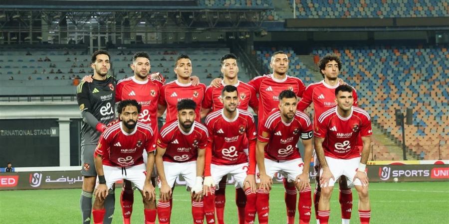 الأهلي يسدد مستحقات الحكام الأجانب لمواجهتي بيراميدز والزمالك دفعة واحدة