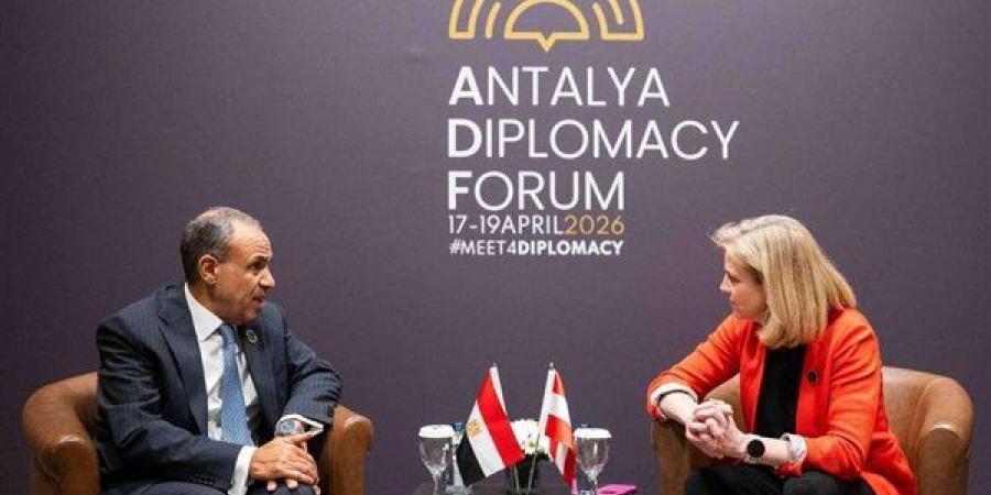 وزير الخارجية يلتقى مع نظيرته النمساوية لبحث سبل دعم العلاقات الثنائية وتناول مستجدات الأوضاع فى المنطقة