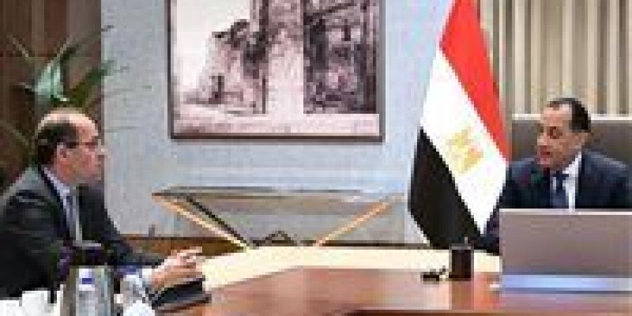 رئيس الوزراء يطلع على نتائج اجتماعات واشنطن.. نمو قوي 5.3% وزيادة الإيرادات 29% دون أعباء جديدة