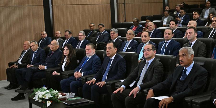 818 مليار جنيه حصيلة ضرائب مشروع The Spine.. و1.5مليون متر مساحات خضراء