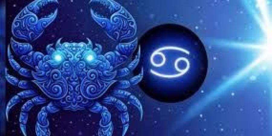 حظك اليوم برج السرطان.. ضغوط مؤقتة وفرص لإعادة التوازن