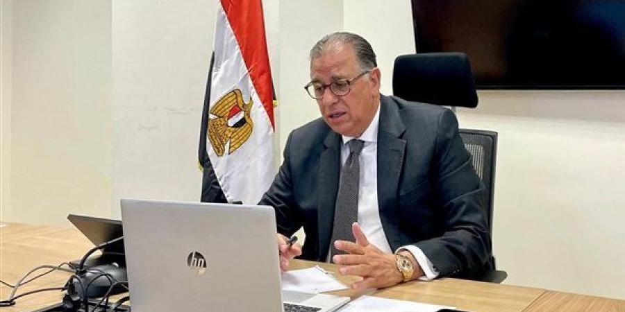 ظروف أمنية تمنع مصري في فرانكفورت بتجديد جواز سفره.. ووزارة الخارجية تتدخل