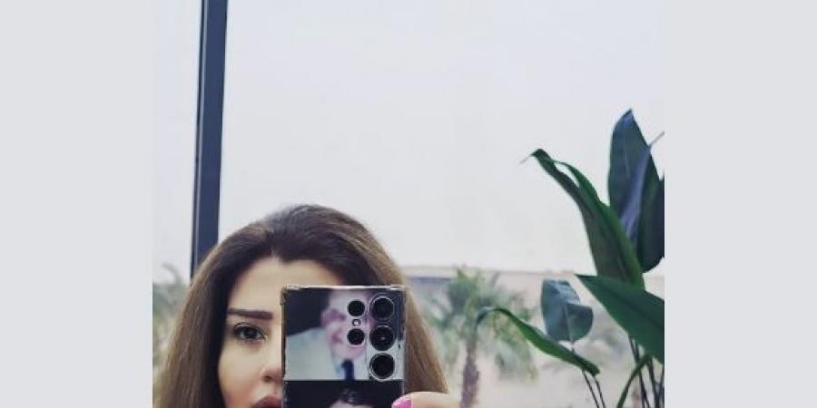 رانيا فريد شوقى بصورة مع والدها: "أنا اخترت أكون زيك.. مش زي زمنا"