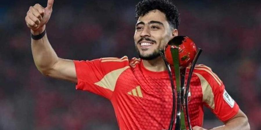 "مكالمة فيديو" تحسم عودة أكرم توفيق إلى الأهلي.. والراتب كلمة السر