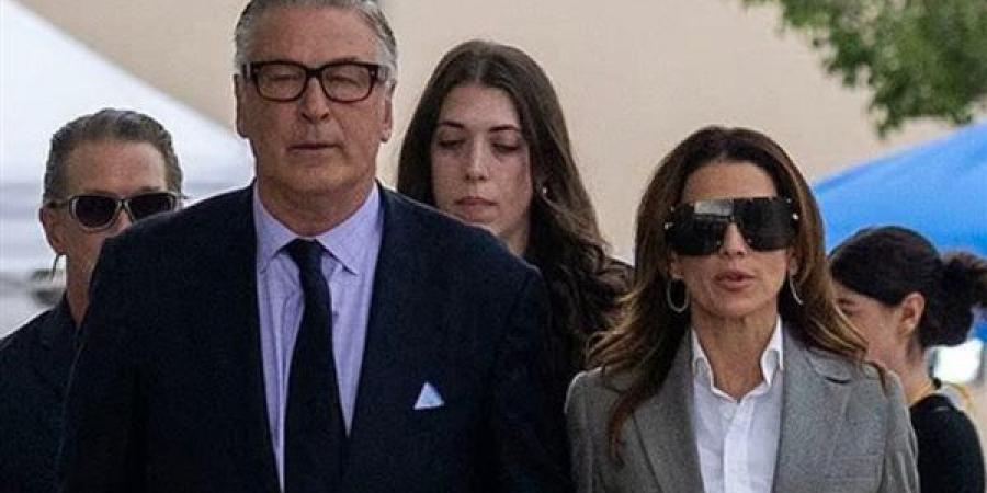 أليك بالدوين يواجه محاكمة جديدة بتهمة إطلاق النار في فيلم "راست"