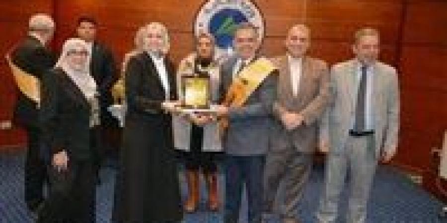 مصلحة الضرائب تكرم الموظفين المتميزين وتؤكد دعم الكفاءات وتحسين الأداء المؤسسي