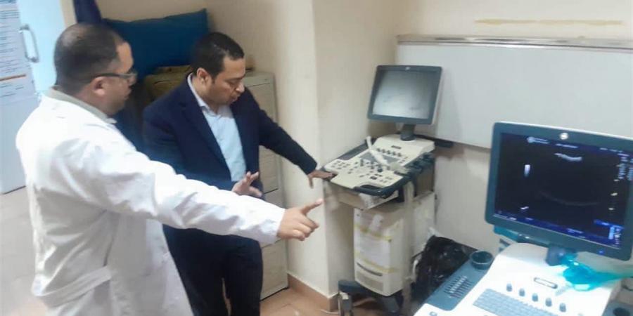 وكيل صحة دمياط يرصد تعطل جهاز سونار وزحام في مستشفى حكومي