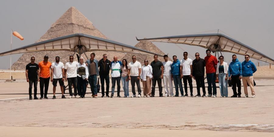 سكاي دايف تستضيف رئيس الاتحاد الدولي للخماسي الحديث بجولة أهرامات الجيزة