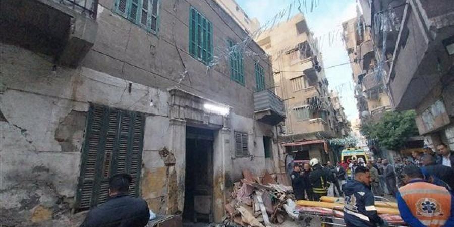 انهيار عقار قديم على السكان أثناء نومهم بالإسكندرية ومصرع 3 أشخاص