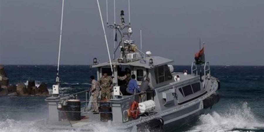 انتشال 17 جثة يعتقد أنها لمهاجرين قرب سواحل غرب ليبيا