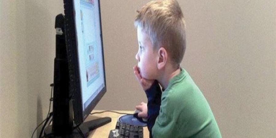 الأطفــــال الرقميــــون.. فى خطـــر