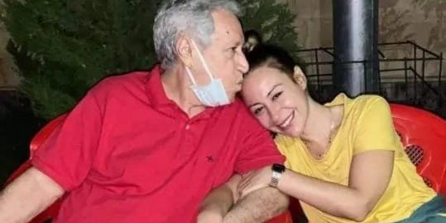 أبرزهم مدحت العدل.. صناع الفن ينعون والد منة شلبي