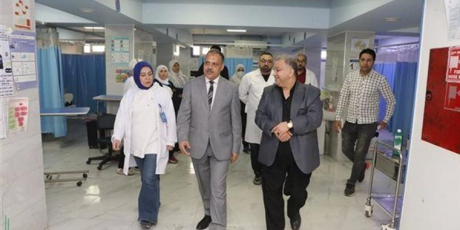 محافظ الشرقية يتفقد مستشفى القنايات المركزي ويؤكد استمرار الجولات الميدانية المفاجئة