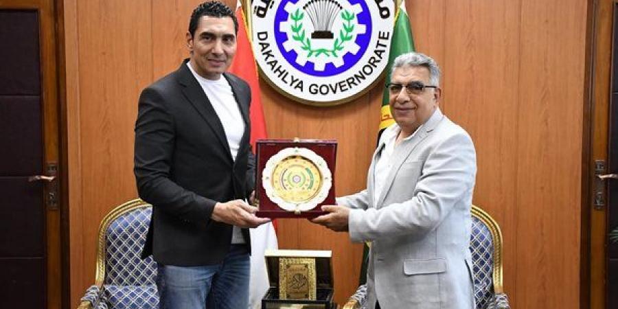 وزير الرياضة يستعرض مع محافظ الدقهلية اطر تعزيز الاستثمار الرياضى بالمحافظة