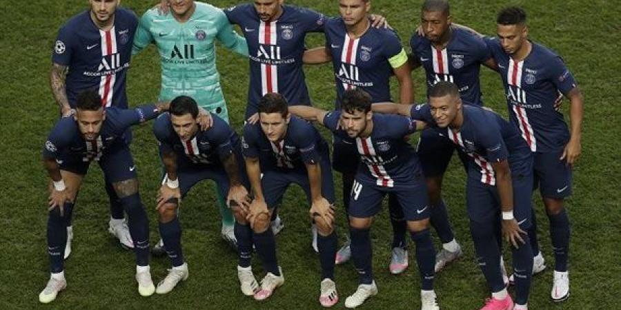 باريس سان جيرمان يخطو نحو التتويج.. وليون يبحث عن معجزة في "حديقة الأمراء"