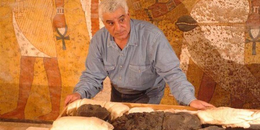 زاهي حواس يفتح النار على اليونسكو: اتفاقيات مجحفة تحمي سارقي آثارنا