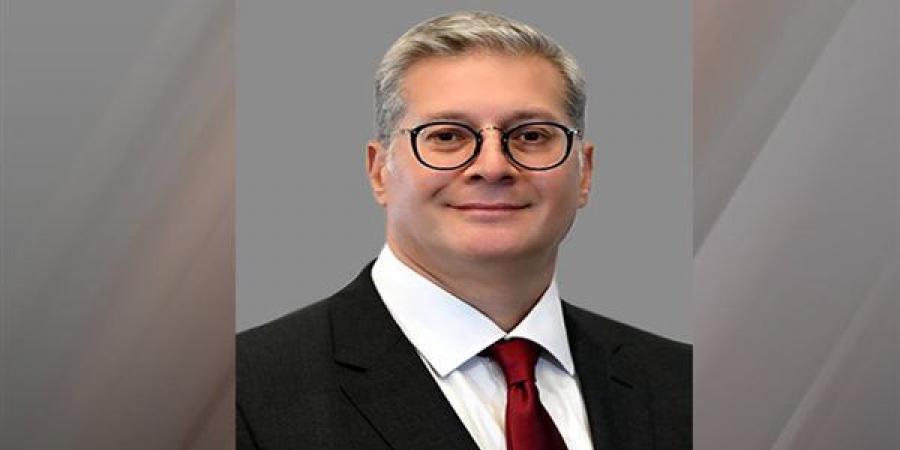 «بدوى»: دعم خطط التوسع وتنويع الدخل لشركة خدمات البترول الجوية