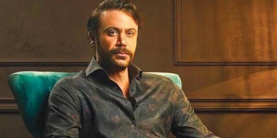 محمد إمام يكسر الأرقام.. الأعلى أجرًا وبطولة أمام نجمة عالمية