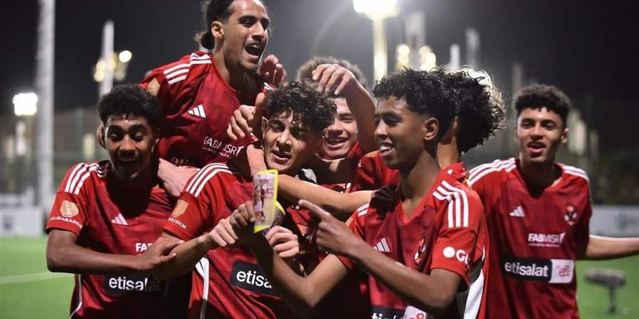 شوبير مشيدًا بتتويج الأهلي 2007 بلقب الدوري: جيل مبشر ومستقبل الكرة المصرية