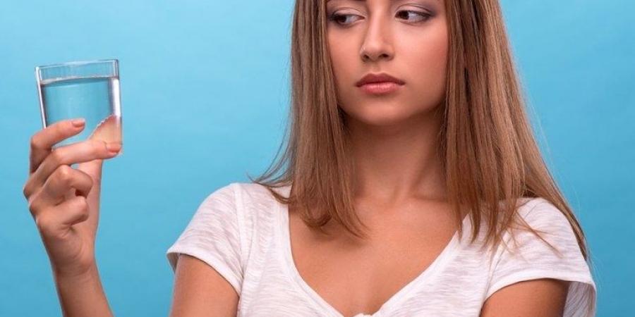 دراسة: قلة شرب الماء تؤثر على التركيز ووظائف الدماغ