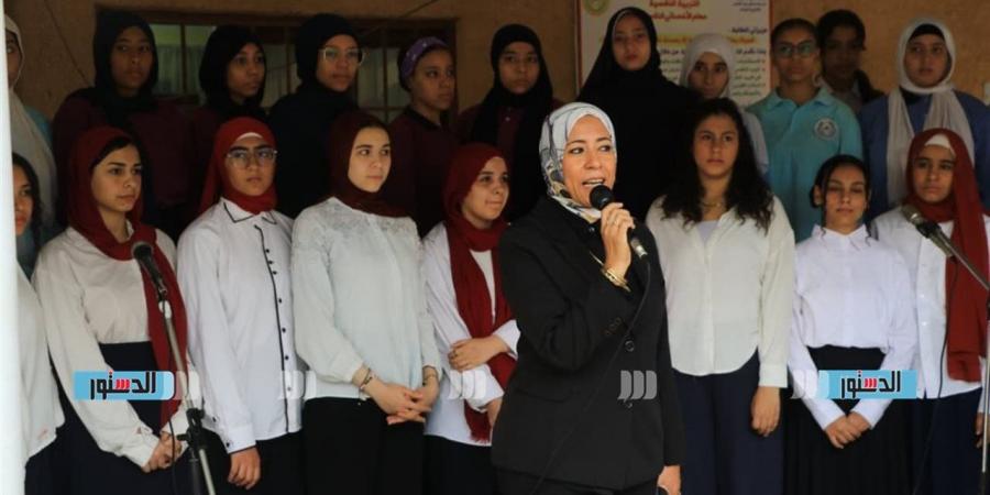 صوتها بيفكرك بمين؟.. تلاوة مؤثرة لطفلة في الإذاعة المدرسية تخطف الأنظار (فيديو)