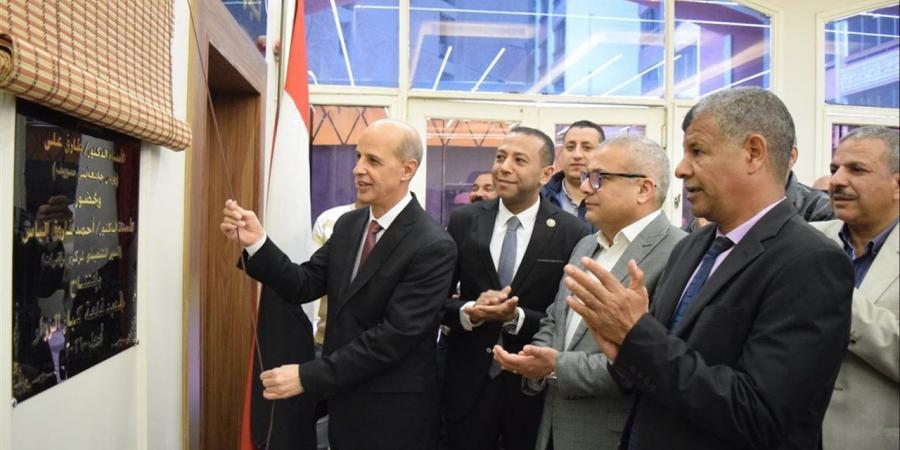 رئيس جامعة بني سويف يفتتح تجديد قاعة كبار الزوار بمركز المؤتمرات