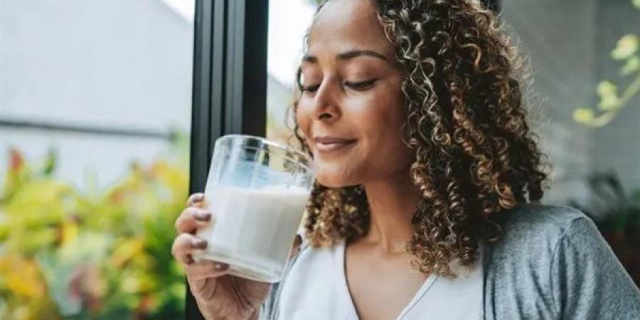 أطعمة غنية بالكالسيوم أكثر من الحليب.. خيارات مفاجئة لصحة العظام
