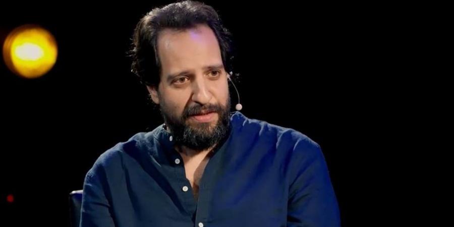 أحمد أمين يقتحم عالم المنصات بعمل جديد يجمعه بياسمينا العبد