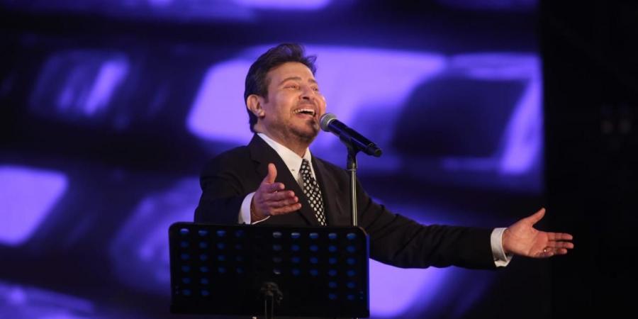 محامي هاني شاكر يقاضي المتسبب في شائعة وفاته ويؤكد: في الرعاية الطبية بباريس