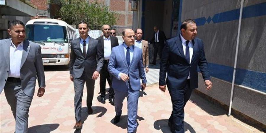 محافظ الغربية يتفقد مركز الرعاية الصحية الأولية بقرية بنا أبو صير
