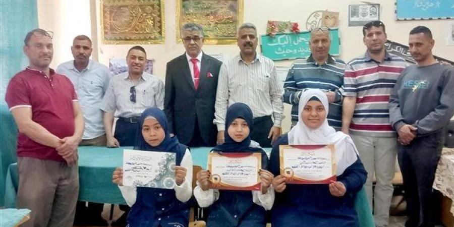 وكيل تعليم أبوتشت يتفقد سمهود الإعدادية بنات