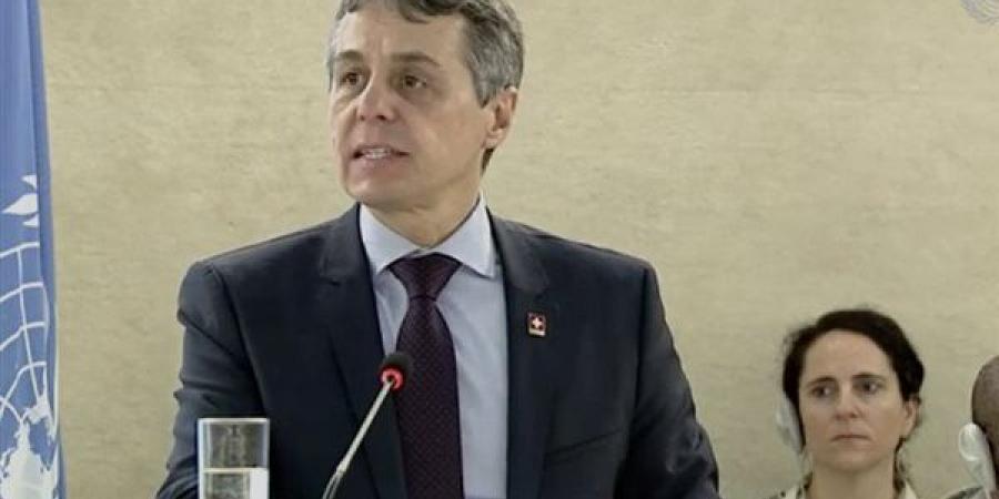 سويسرا تعرض وساطتها لتسوية سلمية في أوكرانيا