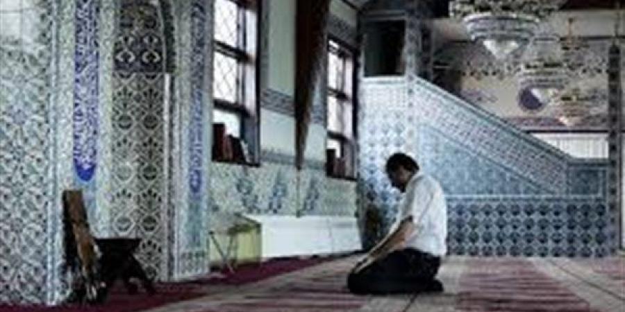 حكم صلاة قيام الليل أربع ركعات بتسليمة واحدة