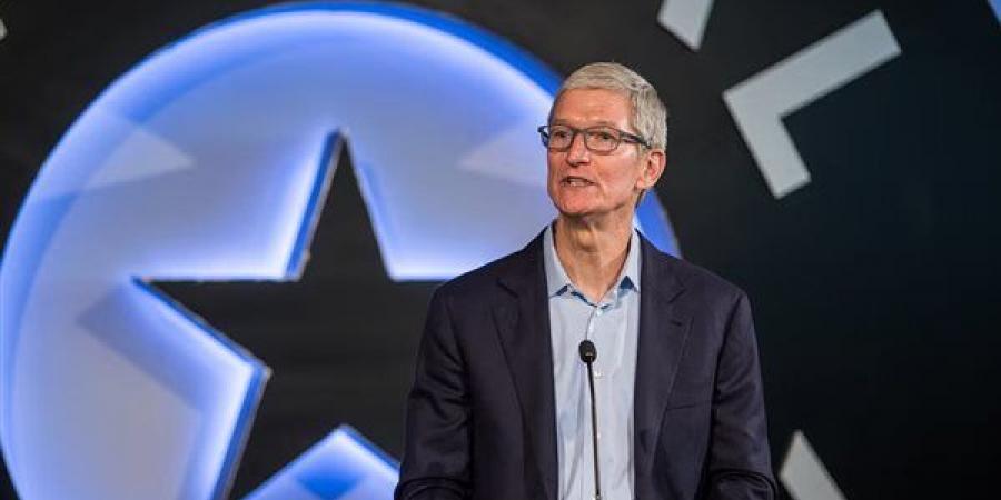 تيم كوك يترك عرش آبل وجون تيرنوس يقود عصر الذكاء الاصطناعي