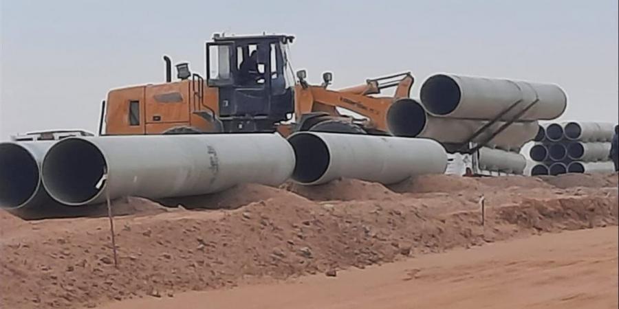 وزيرة الإسكان تتابع موقف تنفيذ مشروعات المرافق والطرق بالمناطق الصناعية في أكتوبر الجديدة