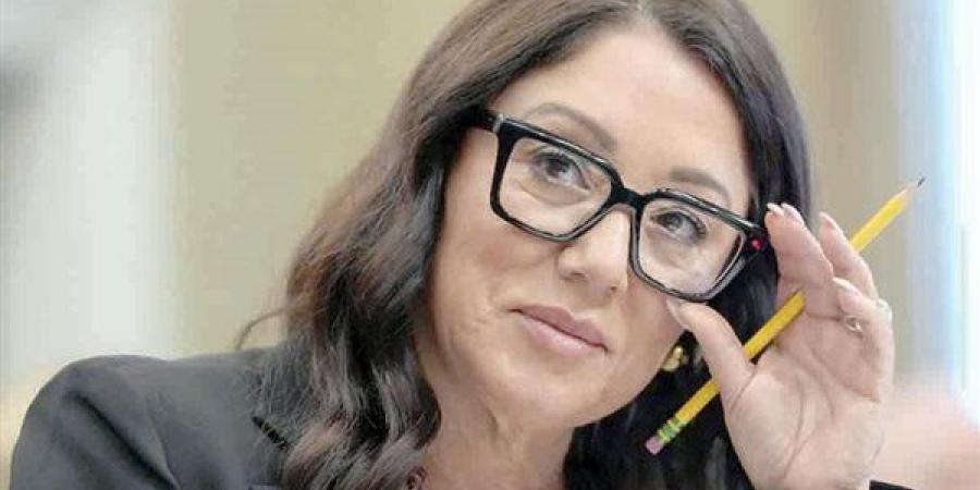 سقوط وزيرة العمل الأمريكية.. الفضائح المتشابكة تهز إدارة ترامب