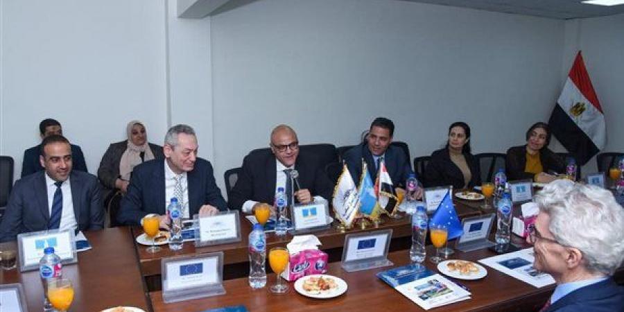 لليوم الثانى على التوالى.. وفد الاتحاد الأوروبي يتفقد بشاير الخير بالإسكندرية
