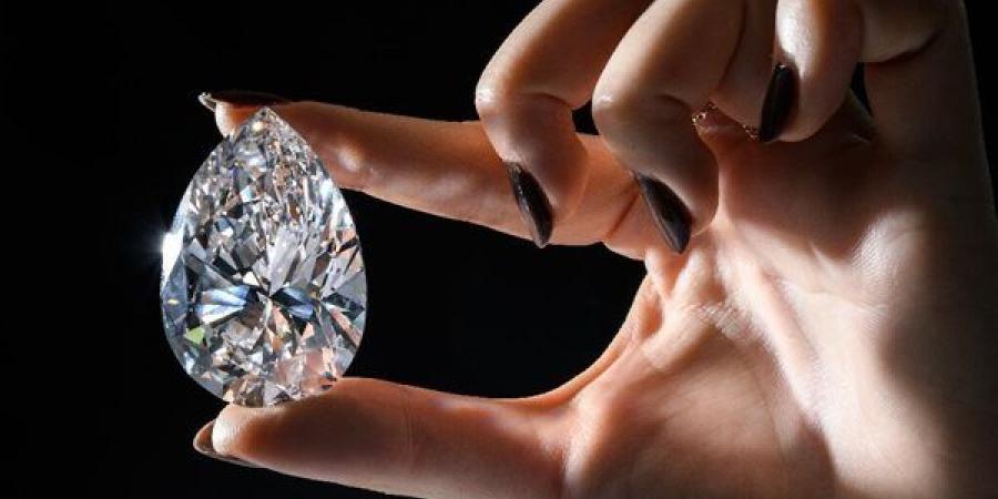 علماء يكتشفون انخفاض صلابة الألماس في هذه الحالة