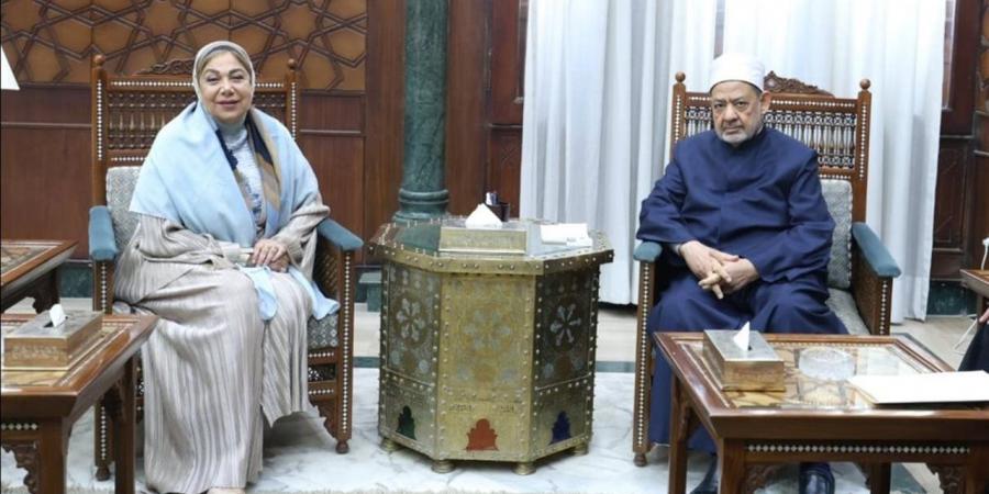 الإمام الأكبر يسترجع ذكريات دراسته في الأزهر: "هو من رسخ فينا الهوية"