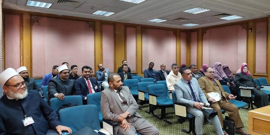 الجلسة الثانية بمؤتمر الدعوة الإسلامية تؤكد أهمية تطبيق الهدي النبوي في بناء الإنسان