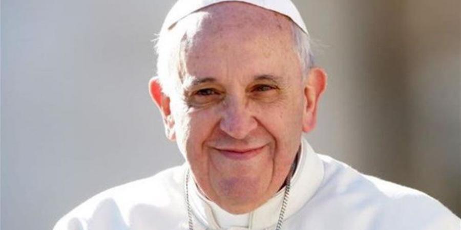 الكشف عن لوحة تذكارية للبابا فرنسيس في بازيليك القديسة مريم الكبرى