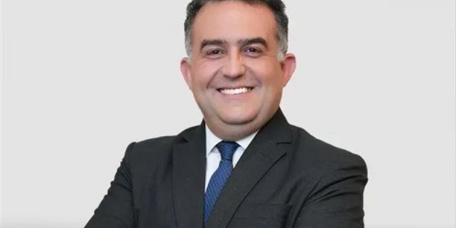 من هو عمر رضوان رئيس البورصة ؟