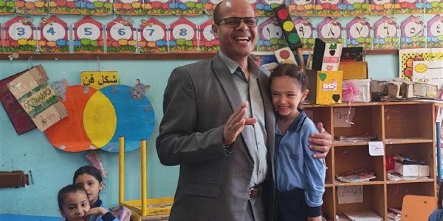 جولات لمدير إدارة فرشوط التعليمية تضبط الانضباط المدرسي بمدرستي البنات والشهيد رمضان