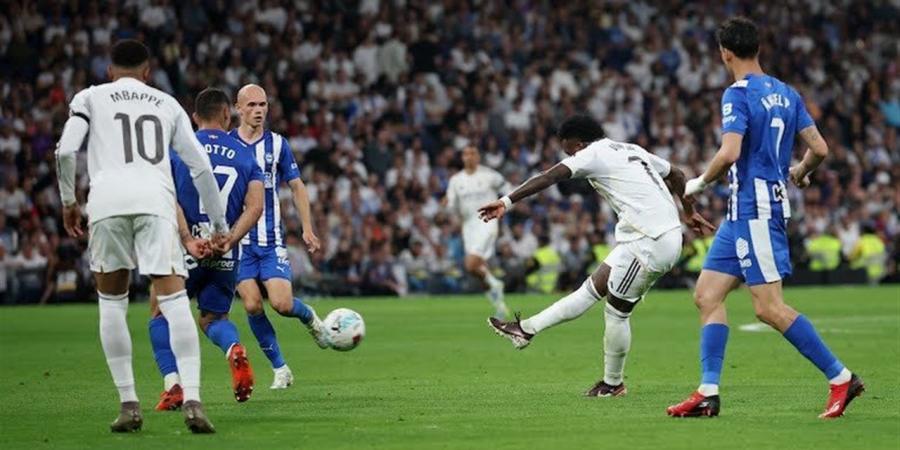 ريال مدريد يضرب ألافيس بهدفين ويستعيد الانتصارات في الليجا