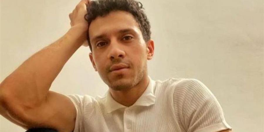 خيري بشارة: عصام عمر موهبة لافتة ويصلح لبطولة “كابوريا” بروح جديدة