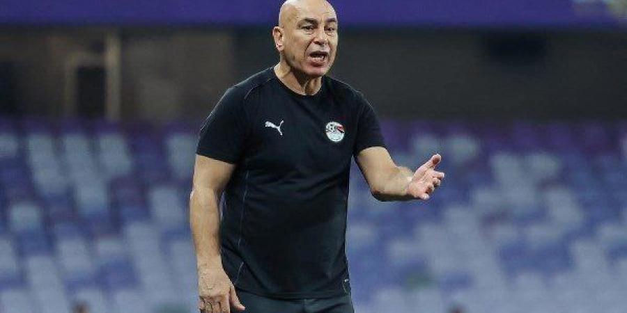 منتخب مصر بلا عقد.. مفاجأة مدوية في موقف حسام حسن مع اتحاد الكرة