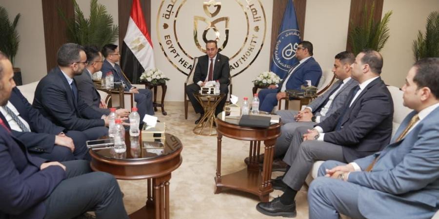 رئيس هيئة الرعاية الصحية يبحث تطوير الشراكة مع "مايندراي" و"كيميت"