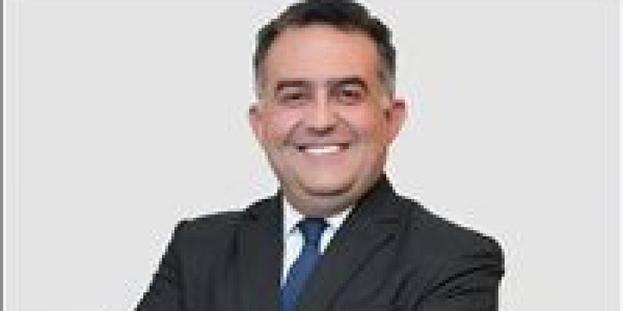 بعد تعيينه رئيسًا للبورصة.. من هو عمر رضوان؟