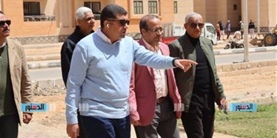 تكثيف حملات الانضباط الحضاري بمدينة حدائق العاشر. ومتابعة ميدانية مستمرة لرفع الإشغالات والمخالفات